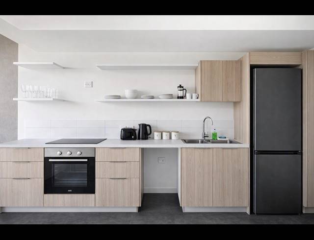 1 BEDROOM APARTMENT FOR SALE IN SEA POINT